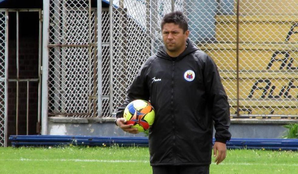 Gutiérrez tiene problemas en armar la contención de su onceno titular
