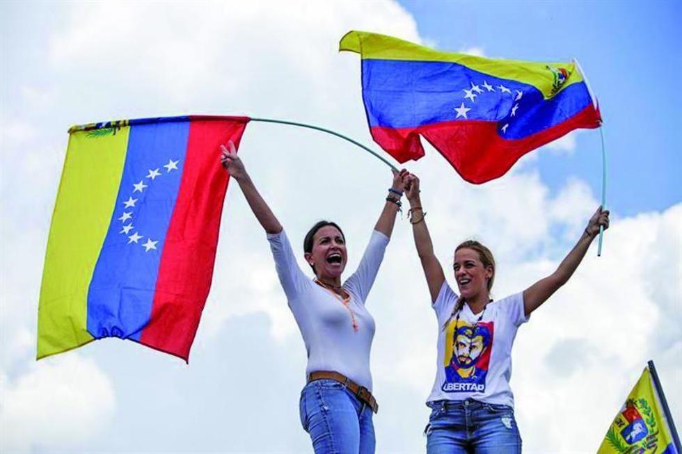 Parlamento aprueba iniciar un proceso contra Nicolás Maduro