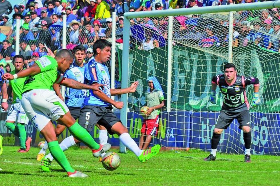 Petrolero iguala con Blooming en el “Federico Ibarra”