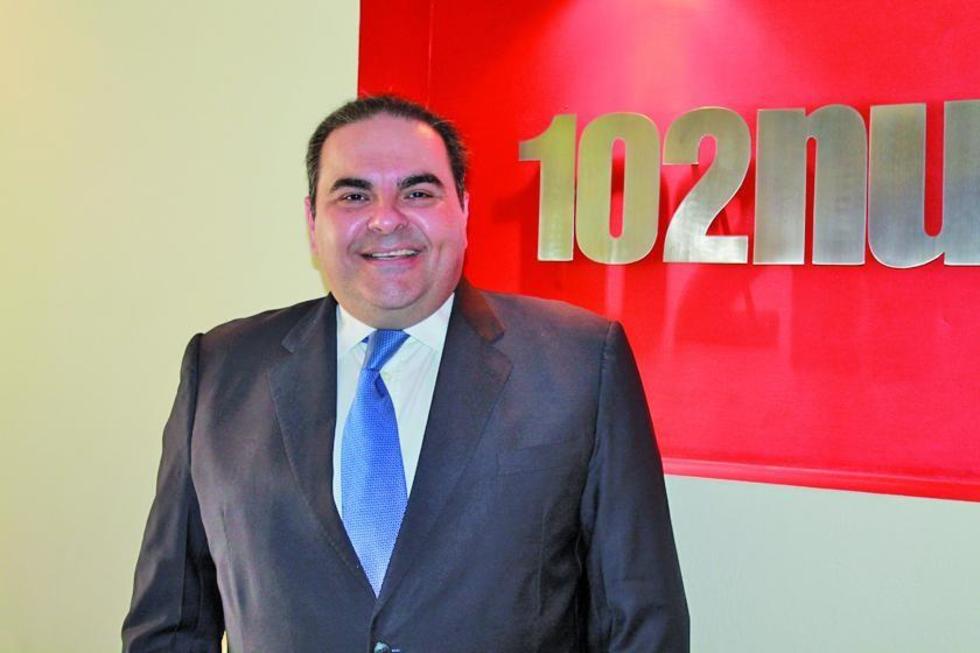 Expresidente de El Salvador es detenido en caso de corrupción