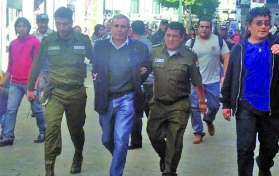 Ordenan arresto domiciliario para excomandate Salinas