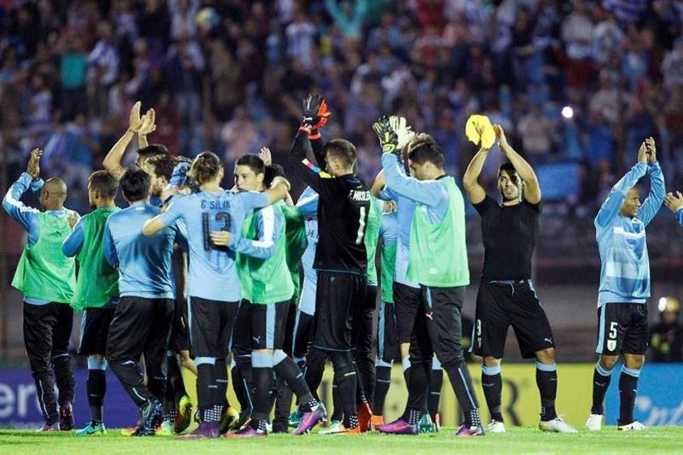 Uruguay gana a Ecuador y da un paso más hacia Rusia