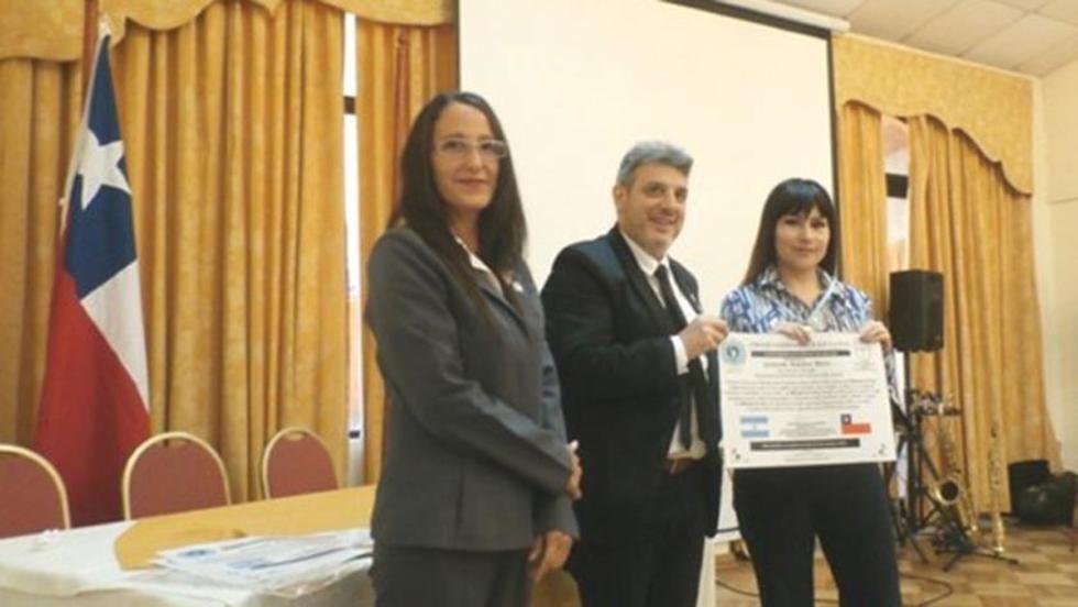 Escritora boliviana impulsa  nuevo rol social del escritor