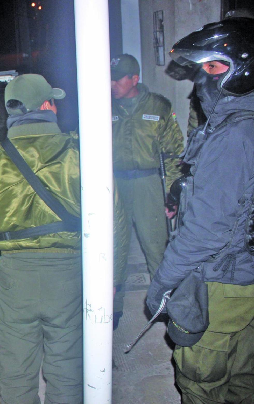 Padres matan a bebé asfixiándolo en Uncía 