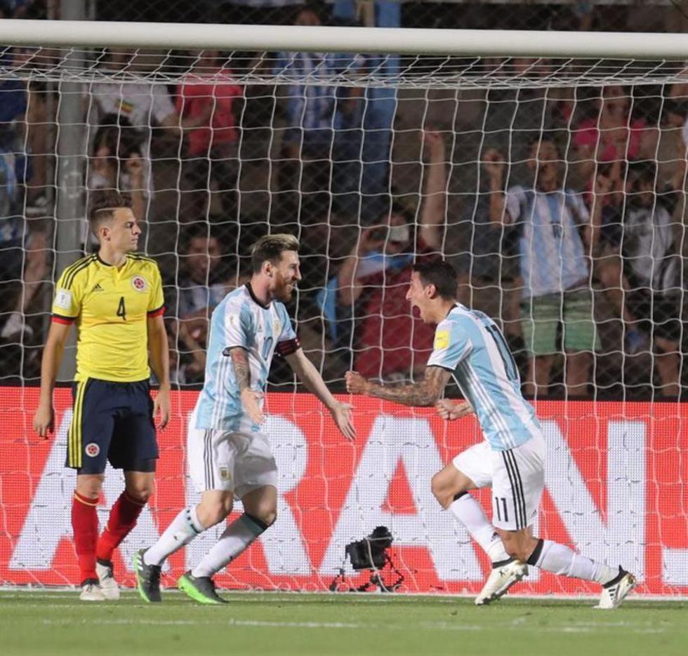 La selección argentina golea por 3-0 a Colombia