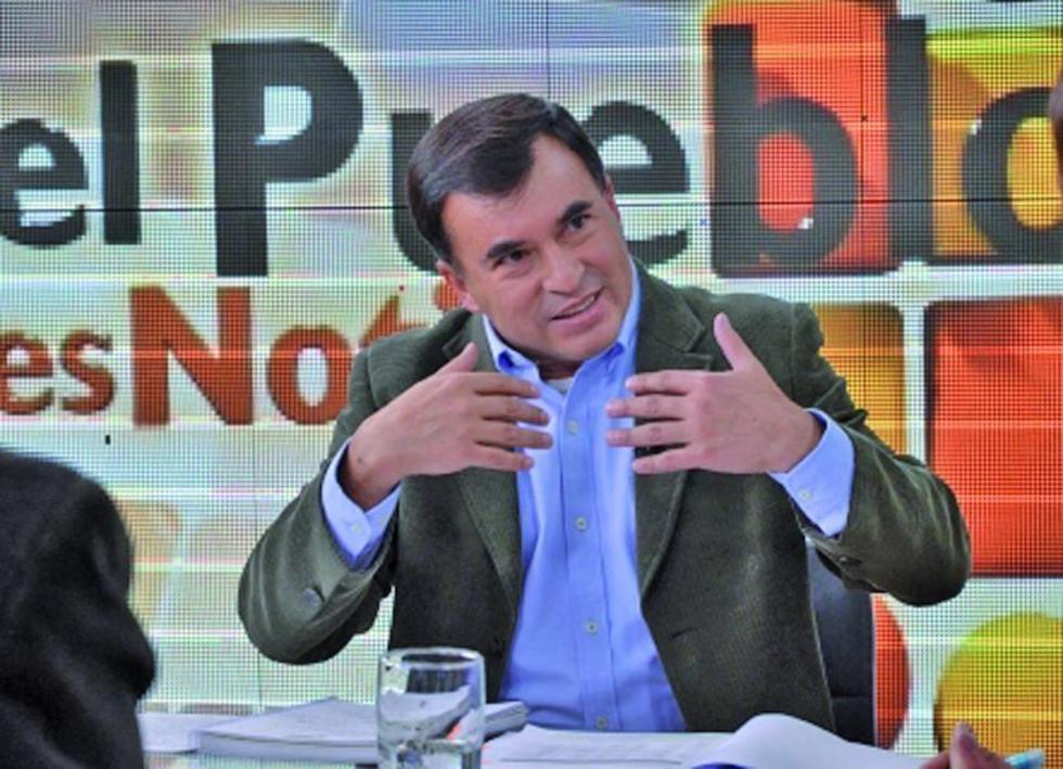 El ministro Quintana llama "ladronzuelo" a Doria Medina