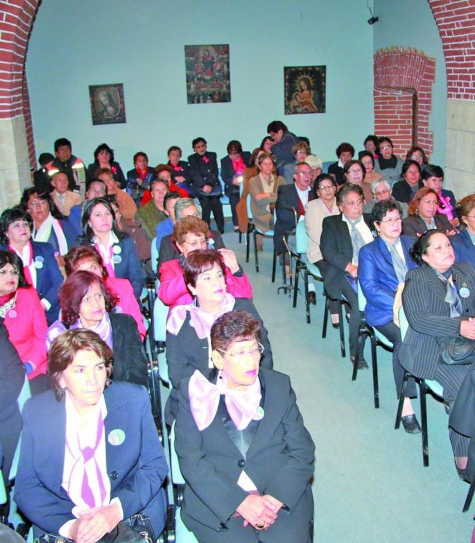 Inicia la asamblea nacional de instituciones femeninas