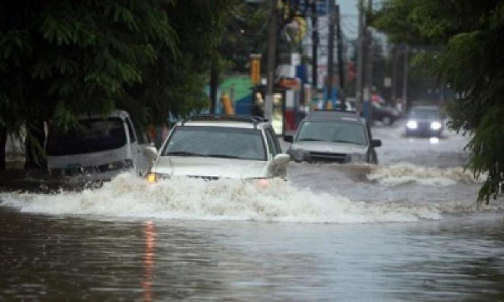 Mueren cinco personas por inundaciones en República Dominicana