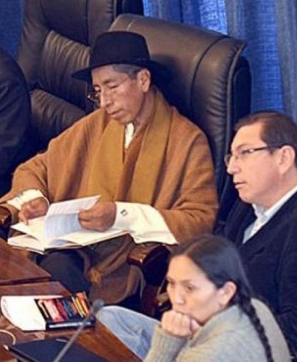 Hoy comienza el juicio contra Cusi en el Senado
