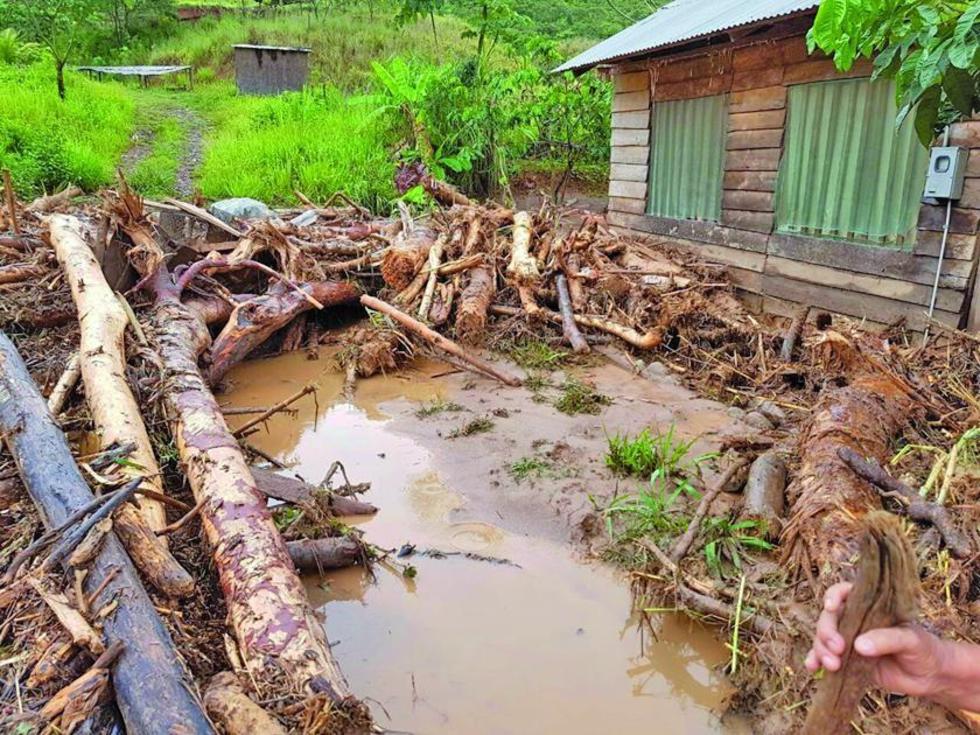 Más de 500 familias son afectadas por las lluvias