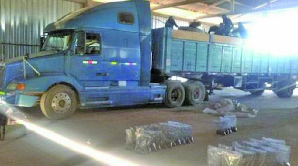 Choferes advierten con bloqueo si no liberan a sus compañeros