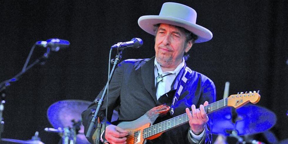 Reúnen en un libro las letras de Dylan