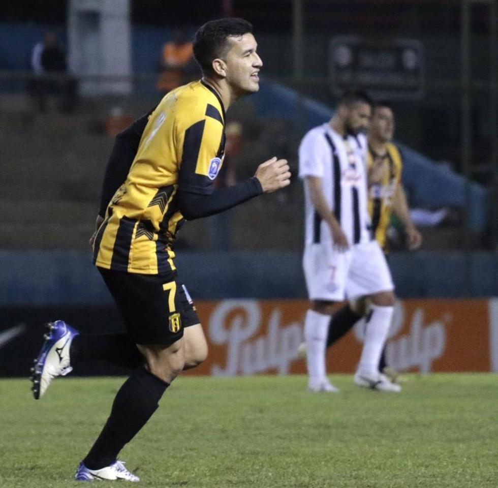 Guaraní vislumbra el título del Clausura paraguayo