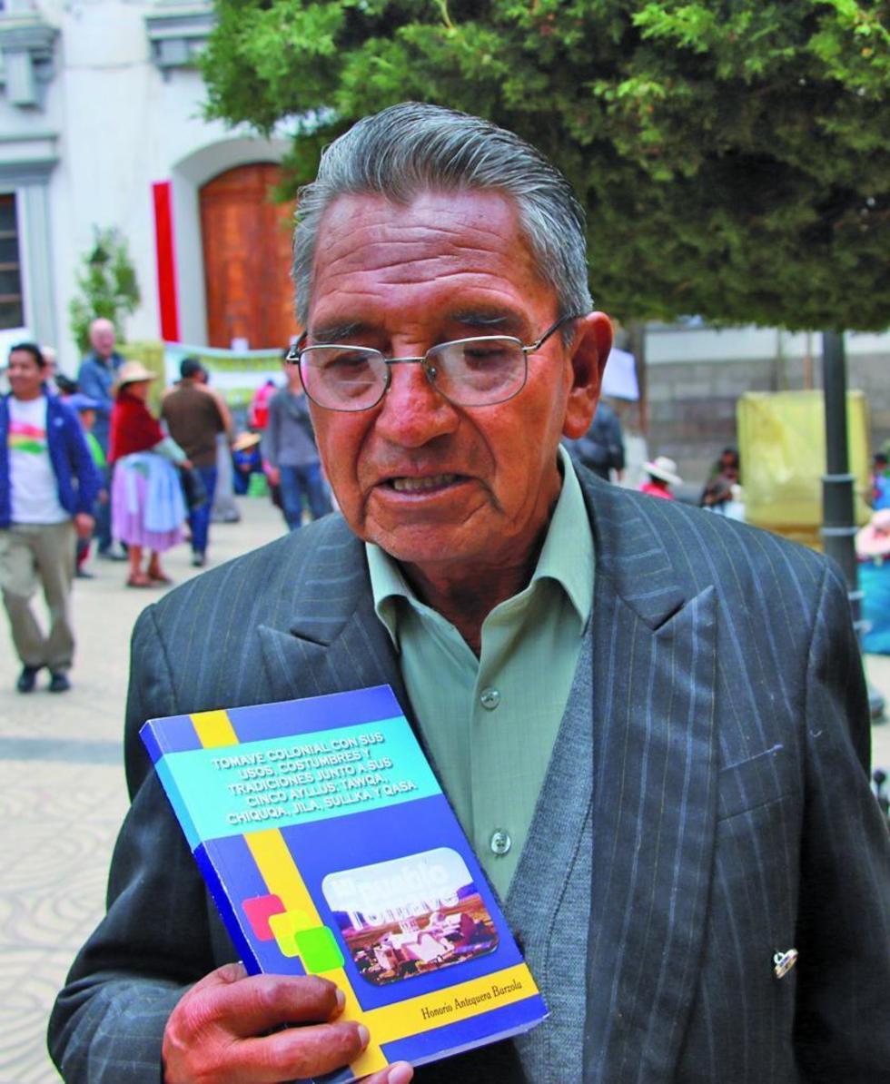 Difunden el libro con datos de la población de Tomave