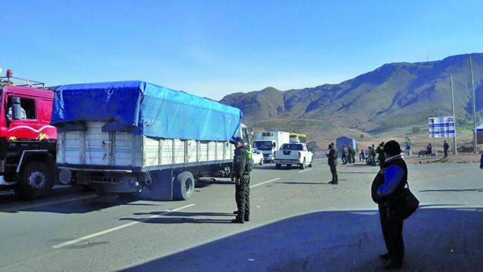 Se normaliza el tráfico en la carretera Potosí - Sucre