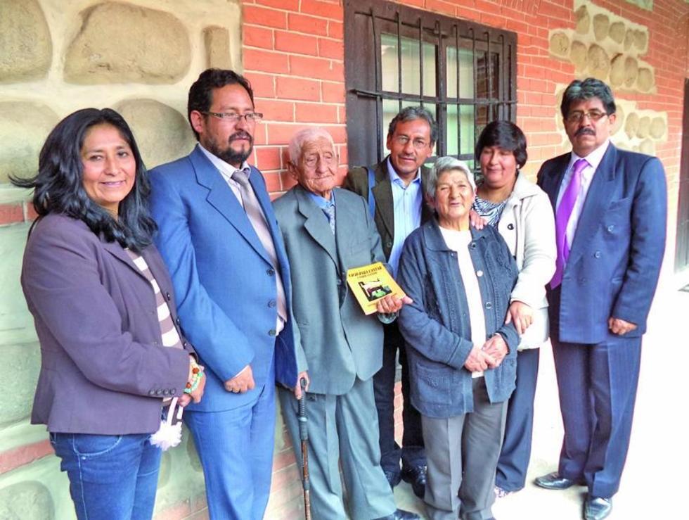 Víctor Cárdenas difunde cuentos