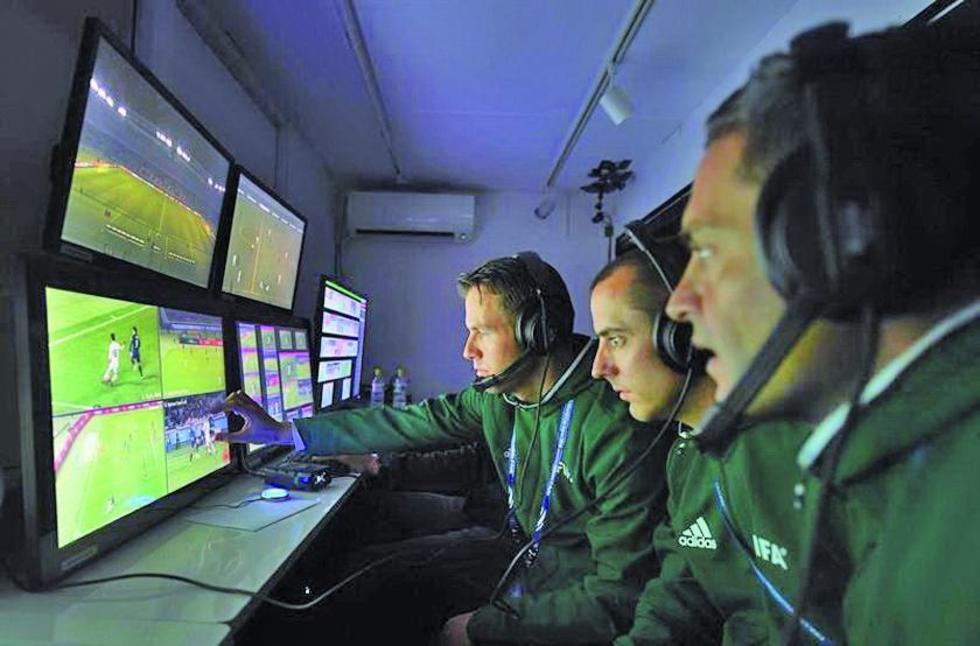 Infantino defiende uso de videoarbitraje 