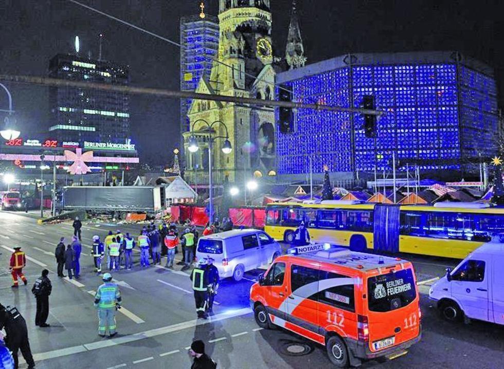 Mueren 12 personas en posible atentado en Berlín, Alemania