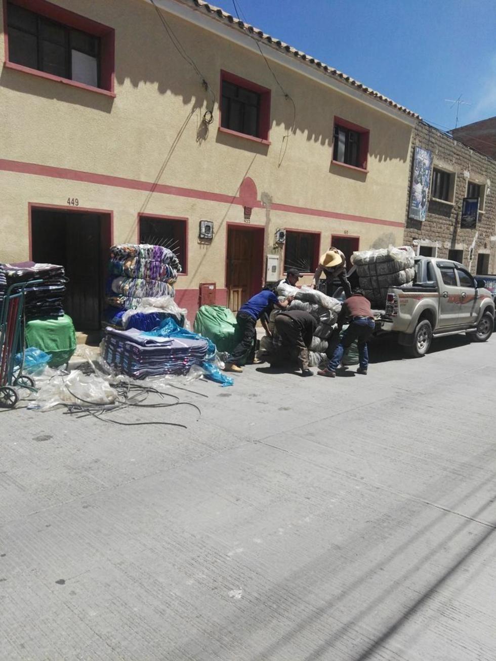 Miles de productos llegan para su venta