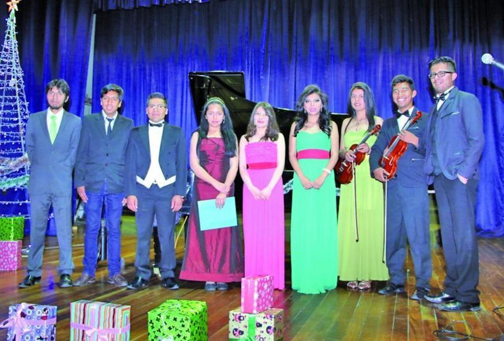 Philos Piano presenta melodías  navideñas
