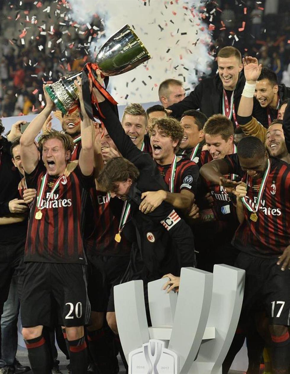 Milan conquista la séptima Supercopa italiana