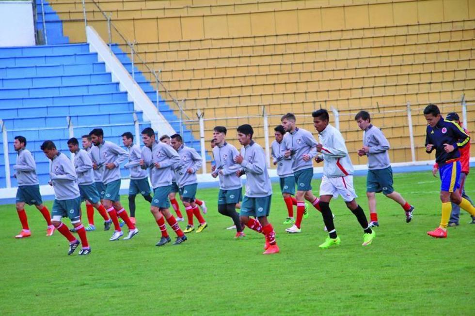 La dirigencia de la banda roja analiza si mantendrá el inicio de su pretemporada