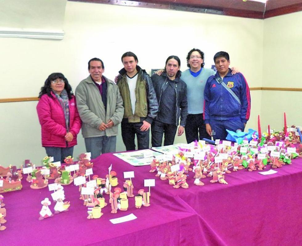 Una exposición rescata artesanía