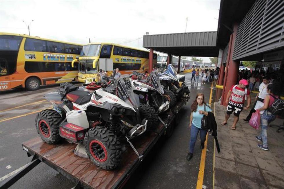 Asunción ya huele a la gasolina de las máquinas de carrera
