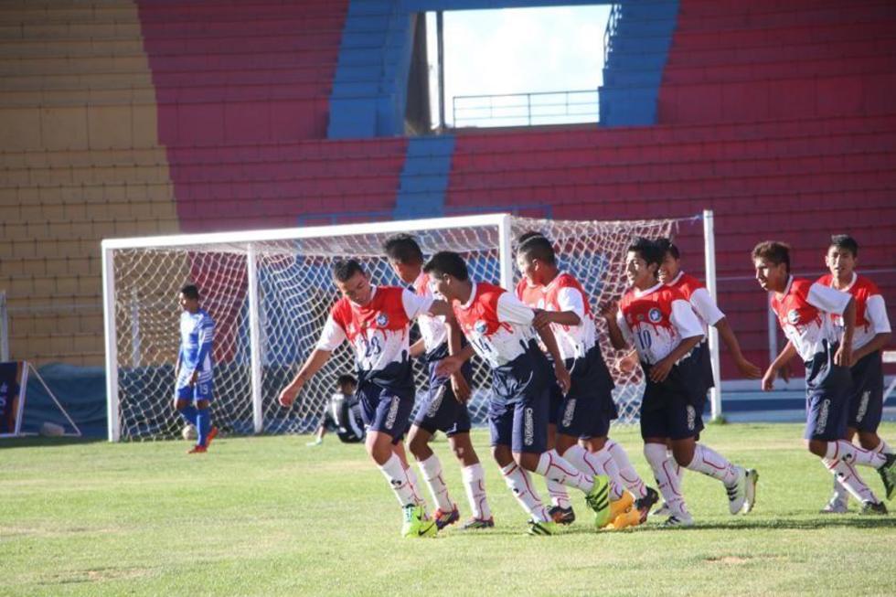 La selección de fútbol de varones sigue sumando de visitante 