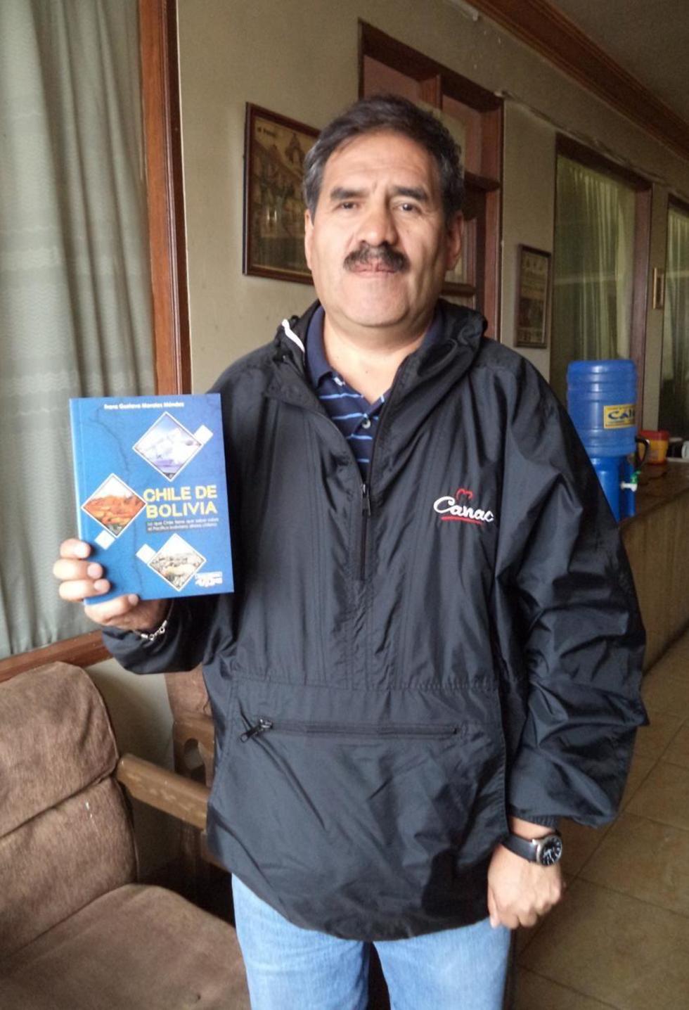 Escritor potosino difunde su nuevo libro: Chile de Bolivia