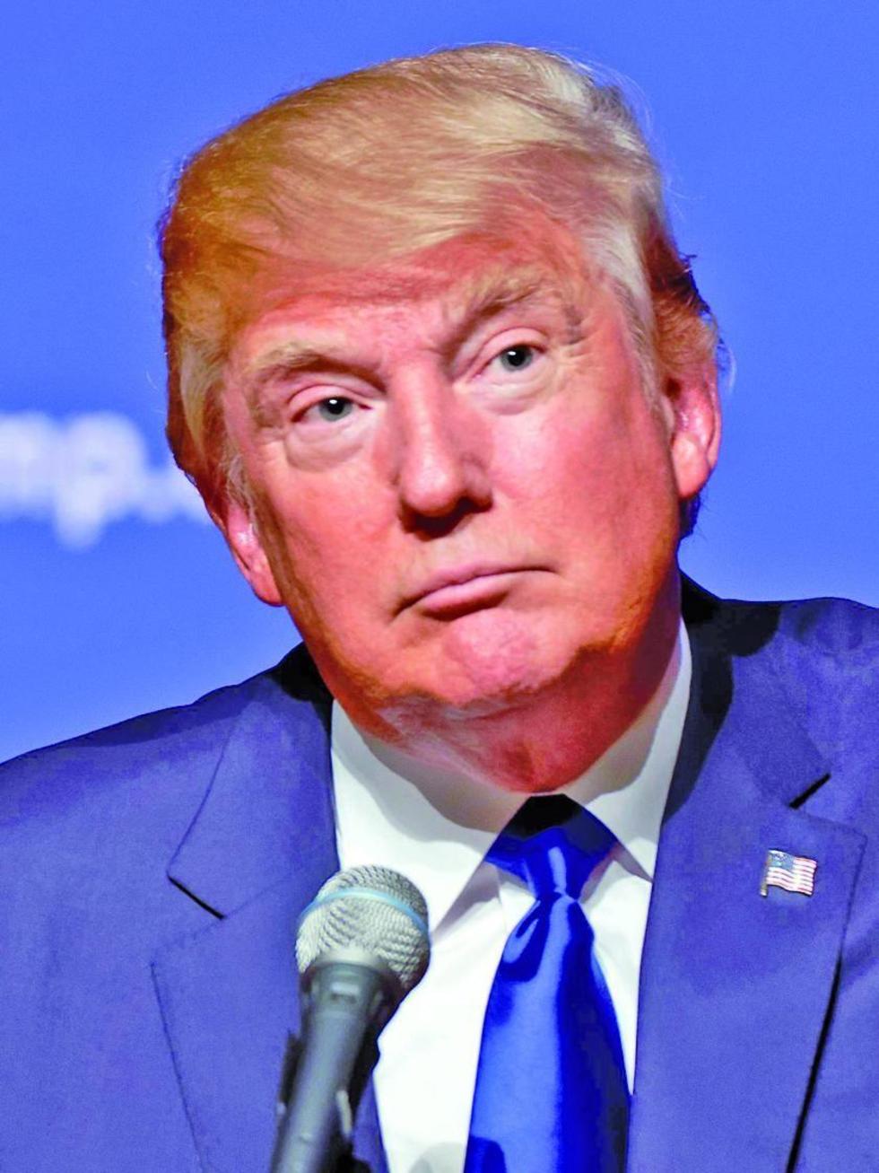 Trum calla a los republicanos  que rechazan un control ético