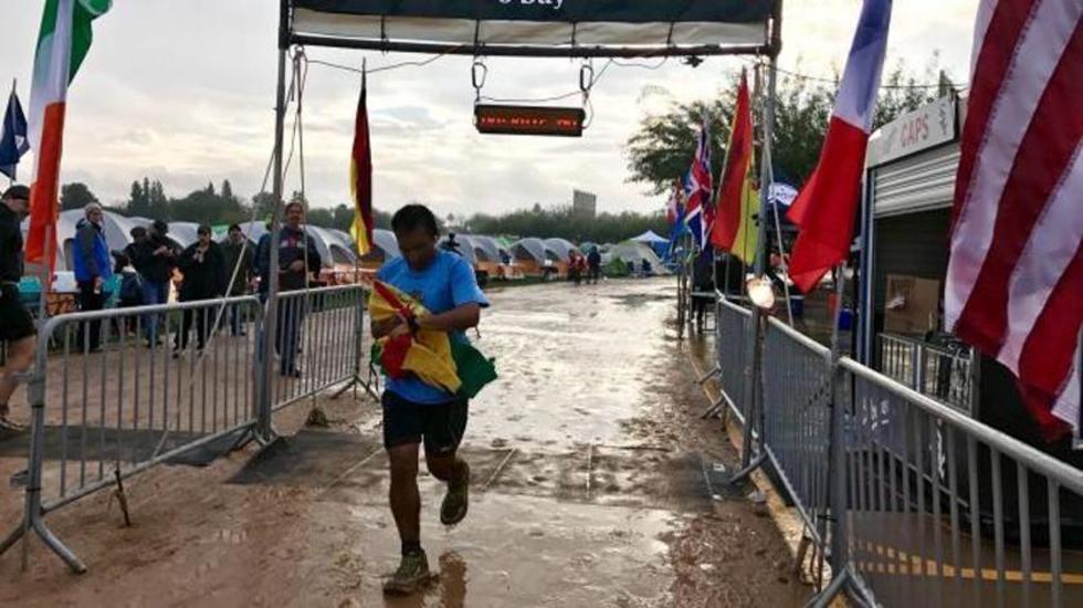 Boliviano gana el ultramaratón en EE.UU.