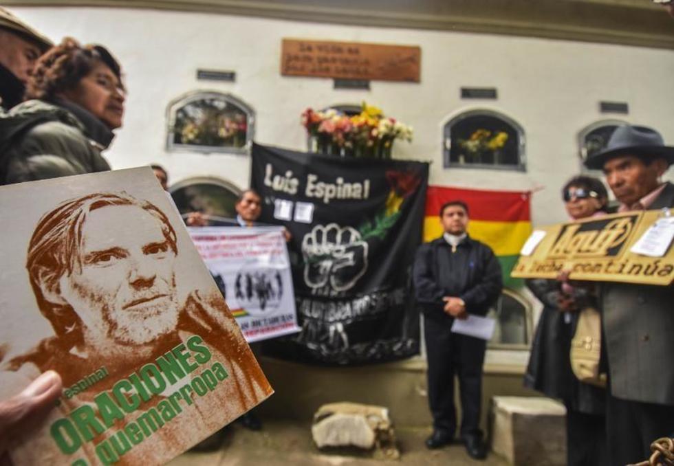 Suspenden exhumación de Luis Espinal por la falta de notificaciones