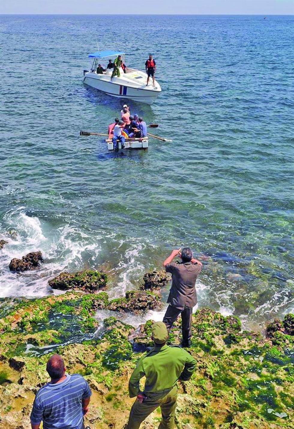 Ponen fin a política migratoria especial para cubanos en EE.UU.