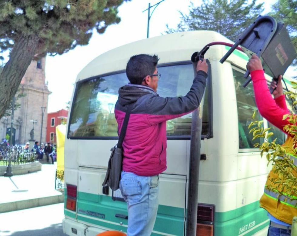 Analizan ampliar la inspección vehicular