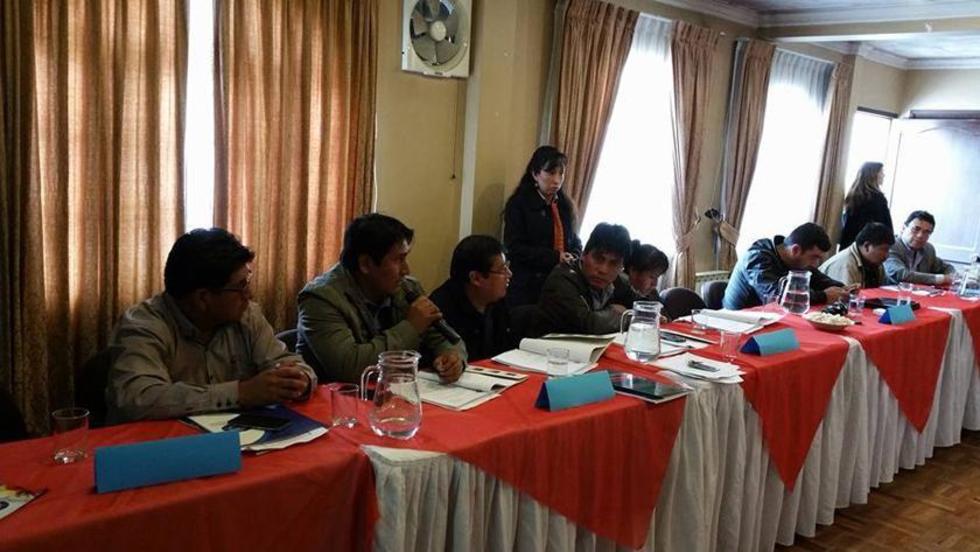 Alcaldías prevén cambiar de seguro si sigue paro de la CNS