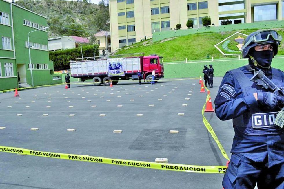 Policía boliviana confisca 118 kilos de cocaína y 7.2 toneladas de marihuana