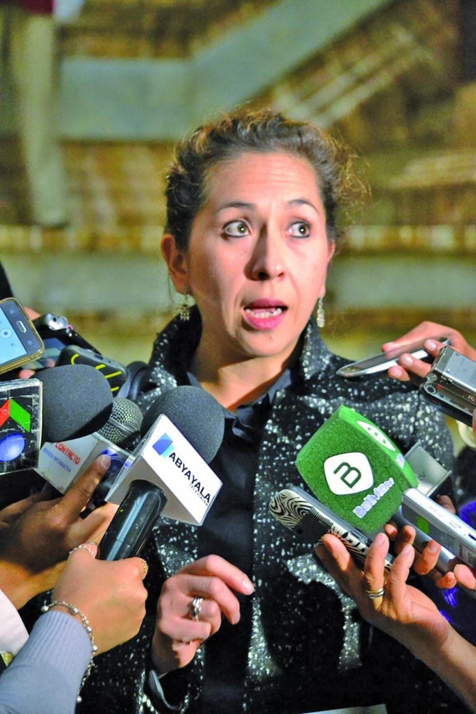 Moreira renuncia al ministerio de Agua antes de su interpelación