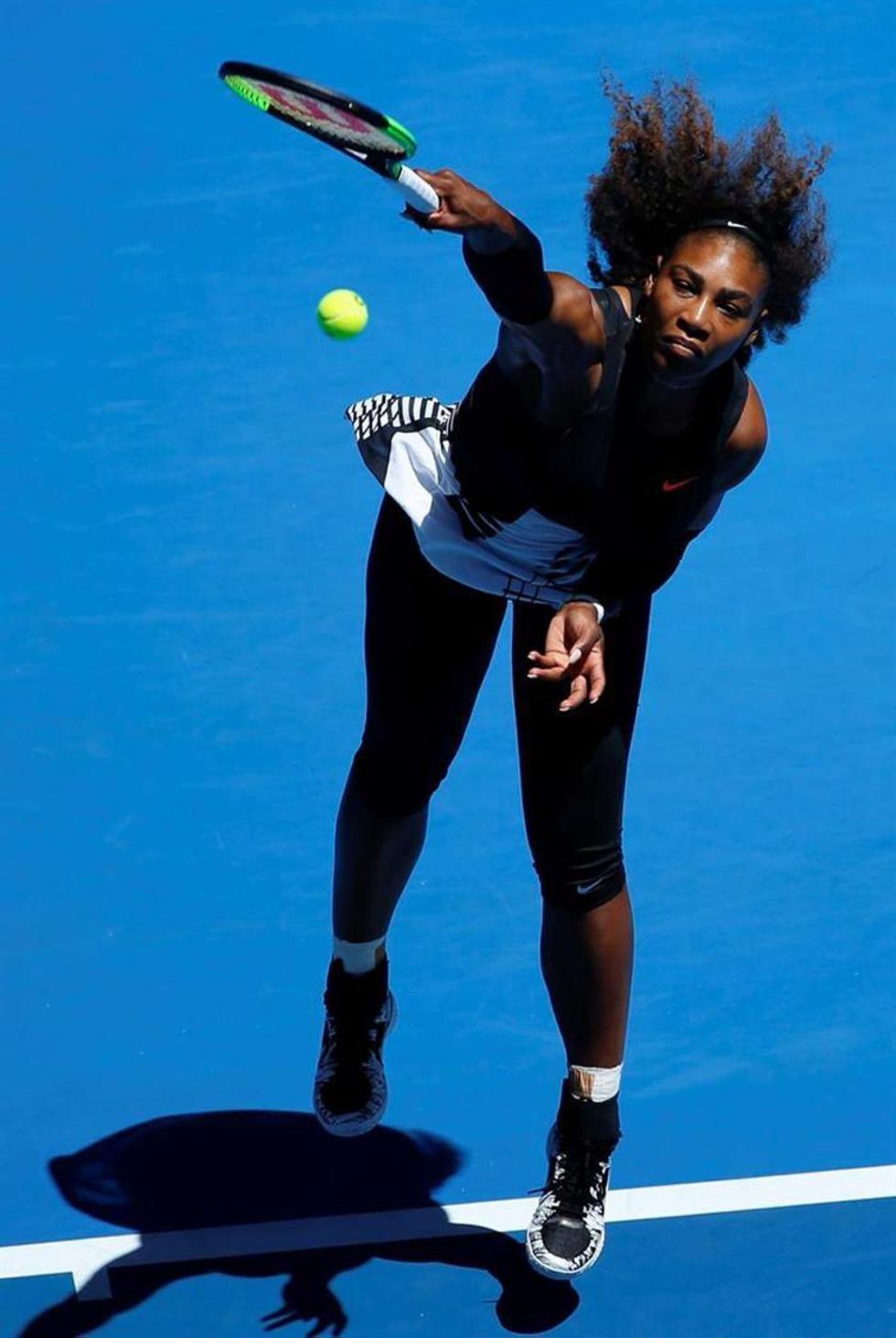 Serena Williams pasa sin problemas a los octavos