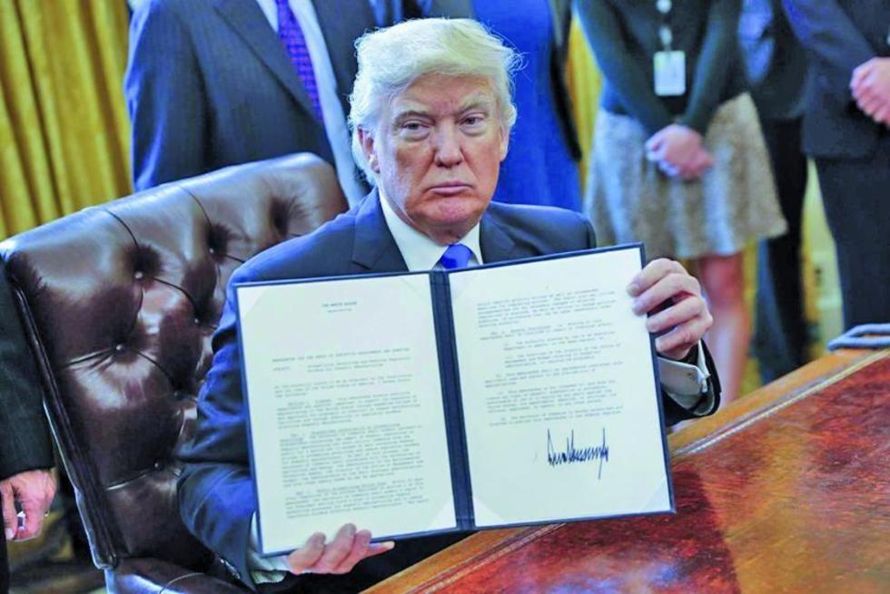 Trump prepara decreto para construir el muro con México
