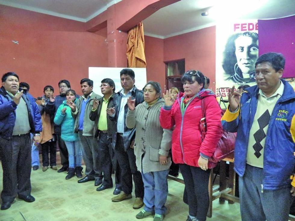 Frente contestatario al MAS triunfa en elección de Escuelas de Cristo