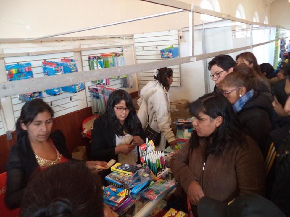 Anuncian rueda de negocios en feria del material escolar