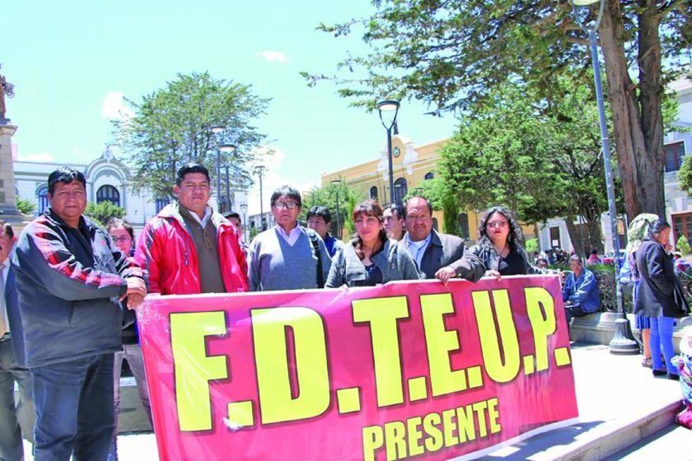 Maestros urbanos inician clases pero no garantizan continuidad