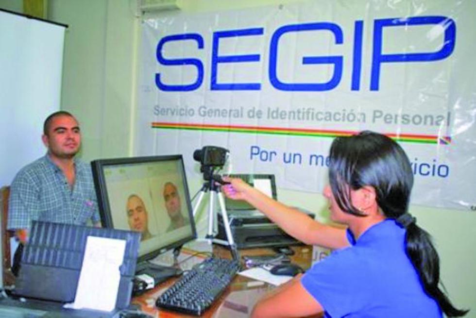 Confirman compra irregular de escáneres aunque ya los tenían  