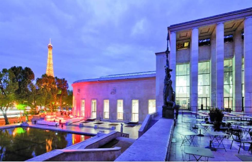 El palacio de Tokio en París relaciona hombre y objetos 