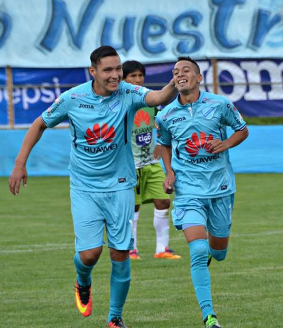 Bolívar gana y lidera el torneo