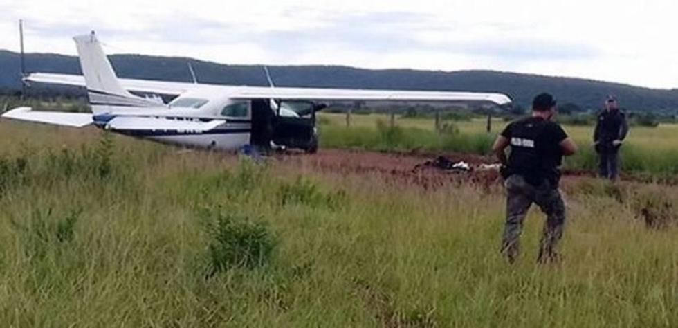Fuerza Aérea de Brasil detiene una "narcoavioneta" que salió de Bolivia