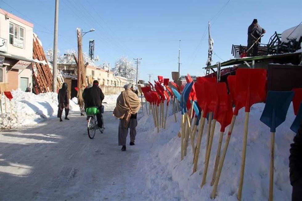 Sube a 108 los muertos por las fuertes nevadas en Afganistán