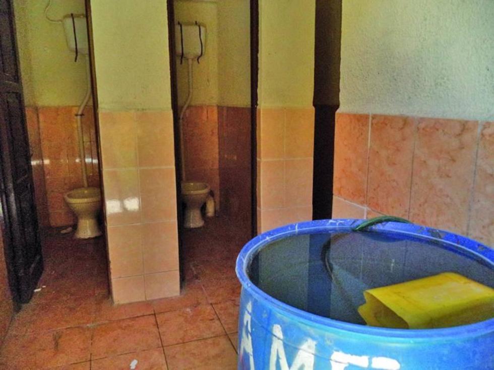 Instruyen evitar el derroche de agua en establecimientos