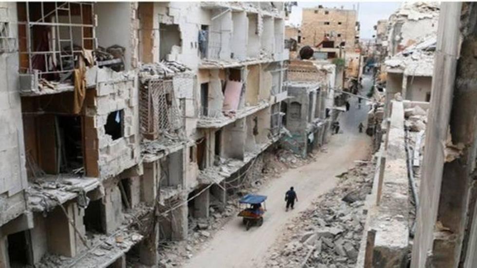 Rebeldes apoyados por Turquía y el ejército sirio se enfrentan